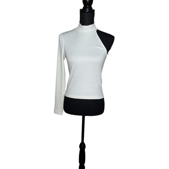 Vero Moda Top  - Picture 1 of 7